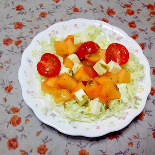 バジルソースde柿とトマトとチーズのサラダ